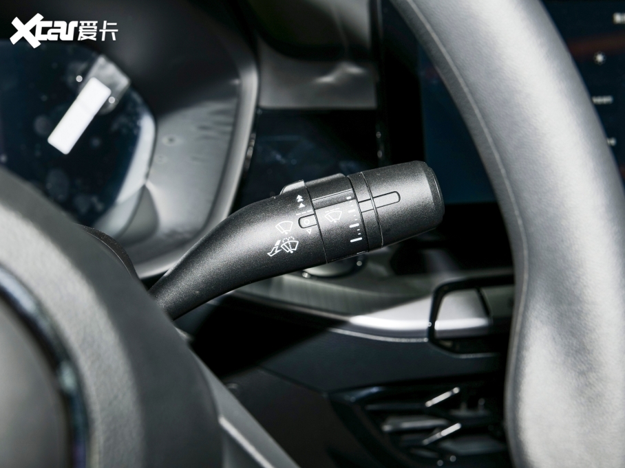 2023MG5 180DVVT CVTA