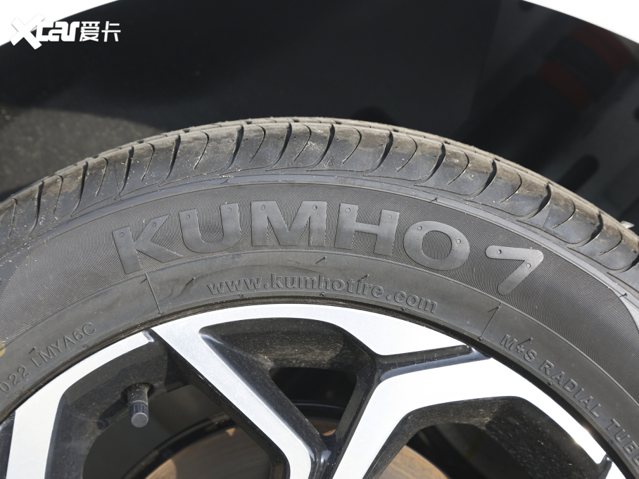 2023MG5 180DVVT CVTL(fng)а