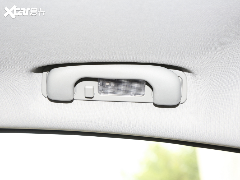 2023MG5 180DVVT CVTL(fng)а