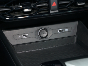 2023300TGI DCT п؅^