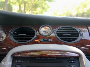 2010款1.8T 自动舒适版 空调出风口