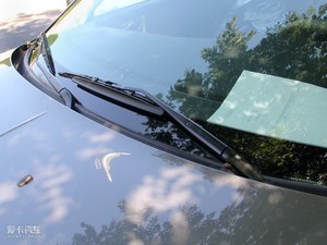 2010款1.8T 自动舒适版 雨刷