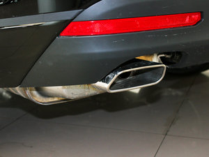 20111.8L Ԅ(dng)Ӣ Ś