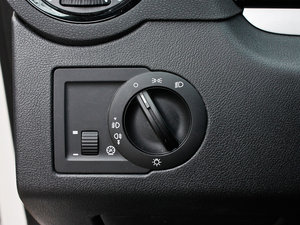 20111.8L Ԅ(dng)Ӣ п؅^(q)