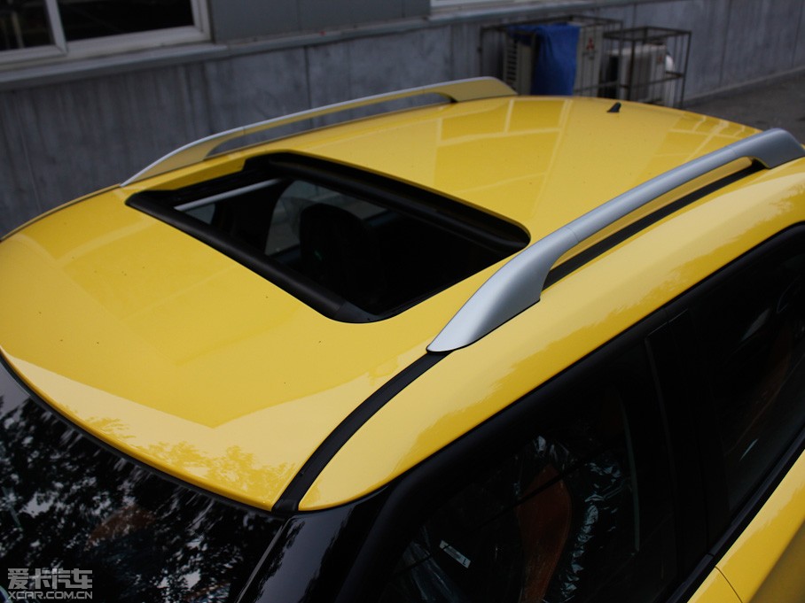 2011��MG3 Xross 1.5L AMT���A��