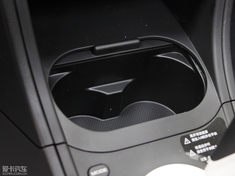 2011��MG3 Xross 1.5L AMT���A��