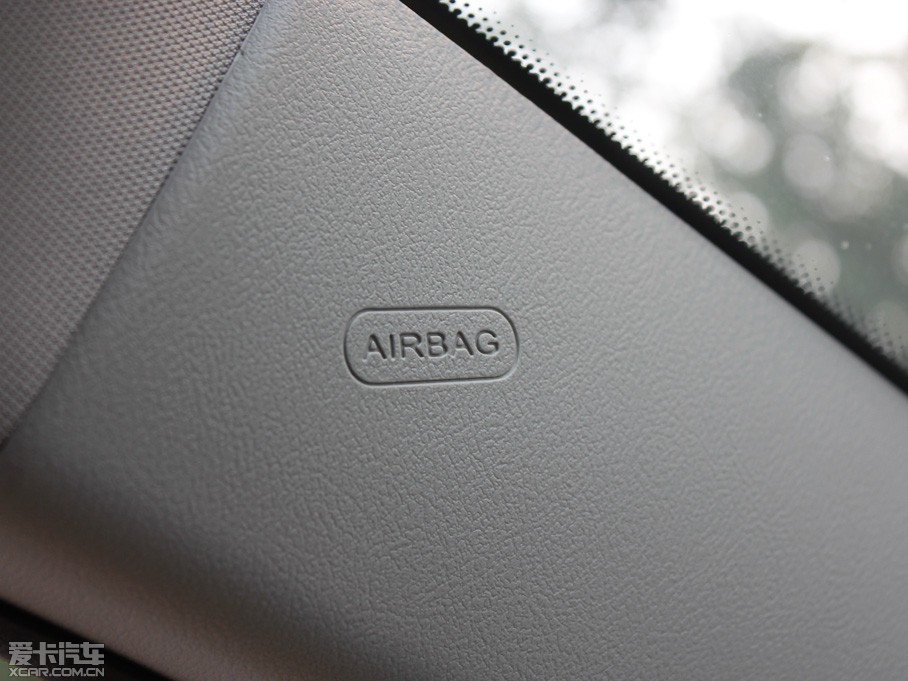 2011��MG3 Xross 1.5L AMT���A��