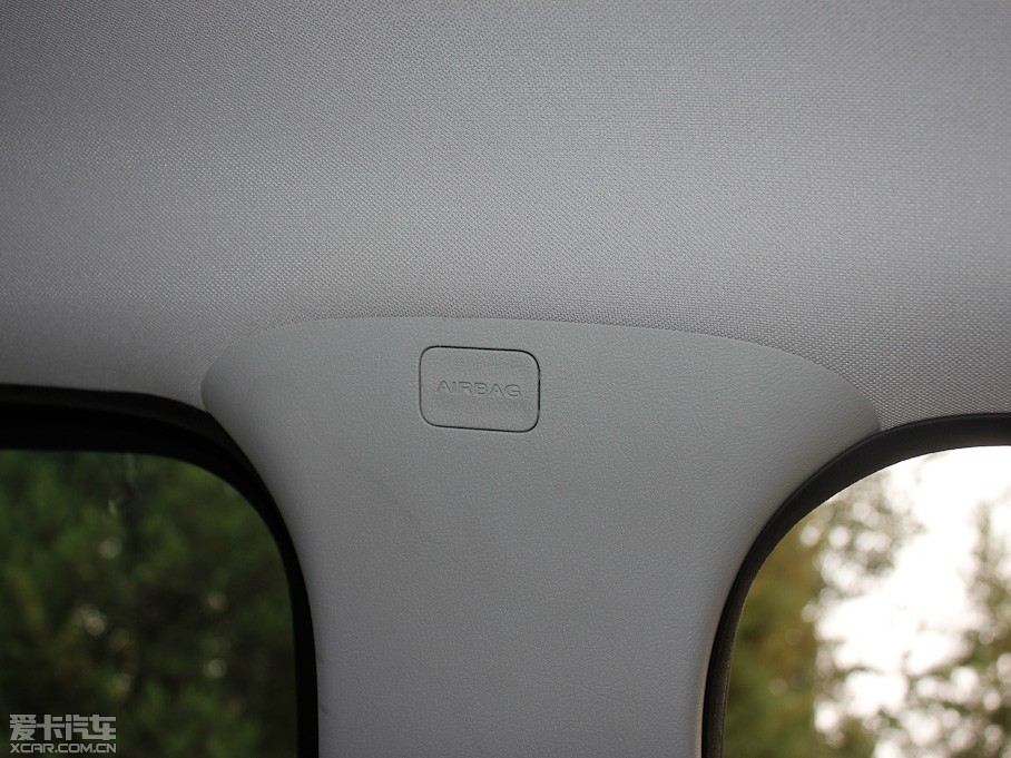 2011��MG3 Xross 1.5L AMT���A��