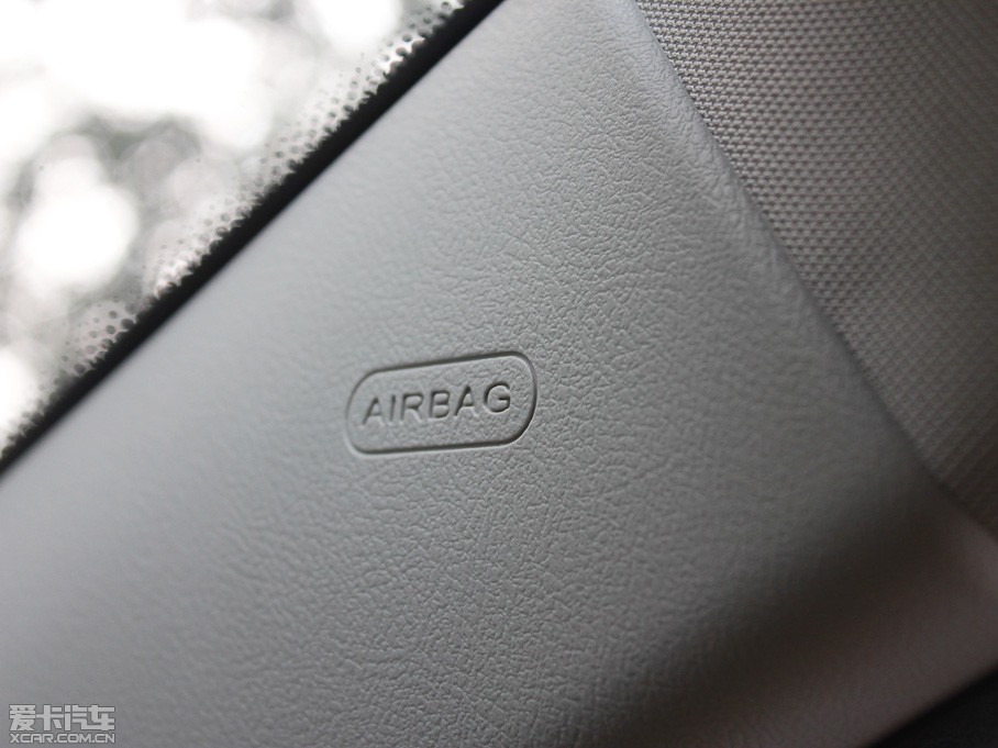 2011��MG3 Xross 1.5L AMT���A��