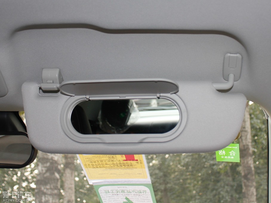 2011��MG3 Xross 1.5L AMT���A��