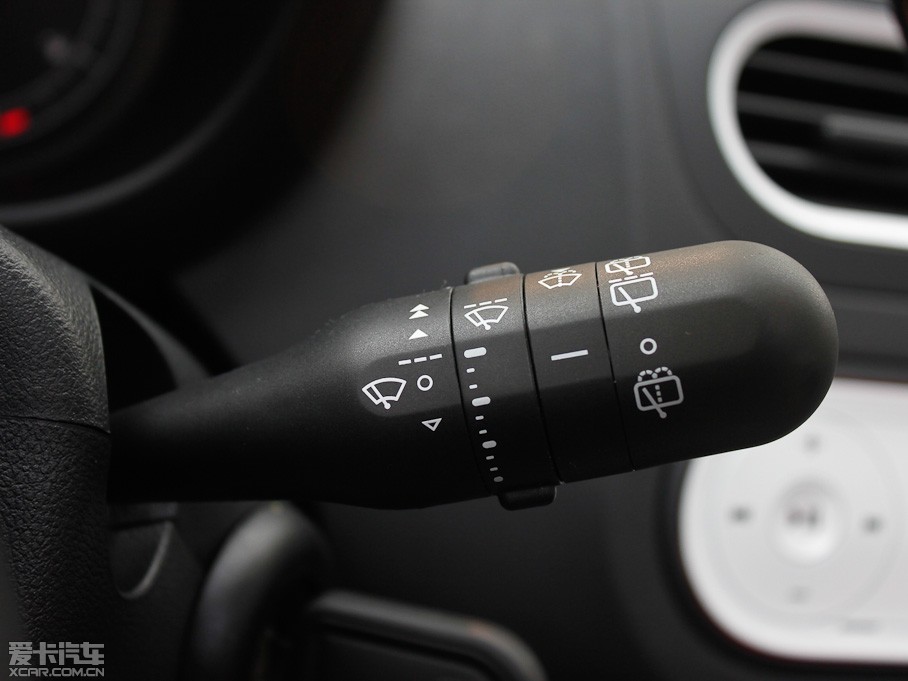 2011��MG3 Xross 1.5L AMT���A��