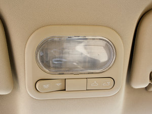 2011款1.5L AMT精英版 空间座椅