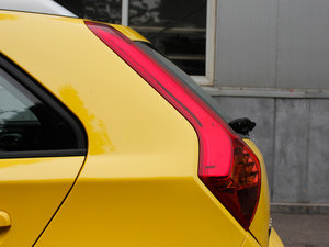 2011��1.5L AMT���A�� �������^