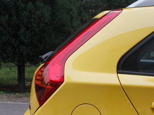 2011��1.5L AMT���A�� �������^