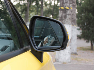 2011��1.5L AMT���A�� �������^