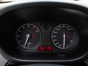 2011��1.5L AMT���A�� �x��