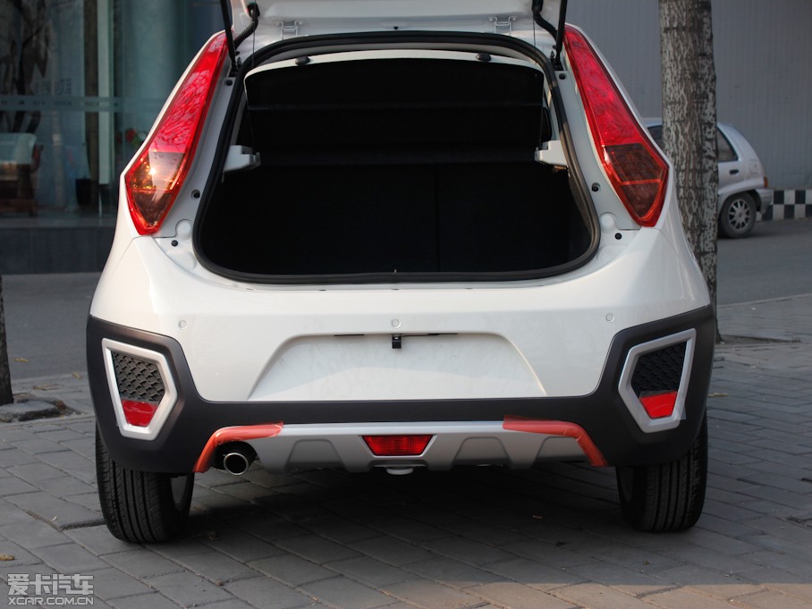 2011��MG3 Xross 1.5L �քӾ�Ӣ��