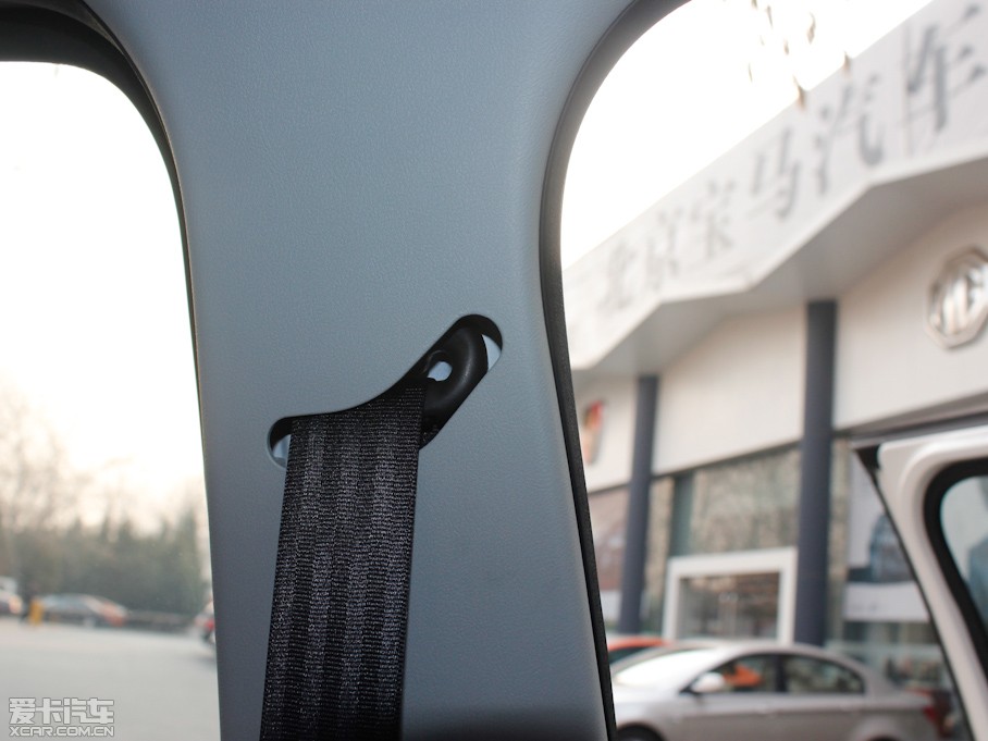 2011��MG3 Xross 1.5L �քӾ�Ӣ��