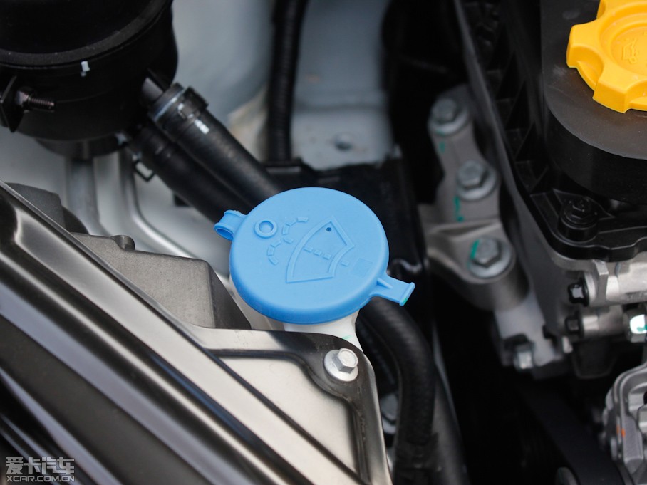 2011��MG3 Xross 1.5L �քӾ�Ӣ��