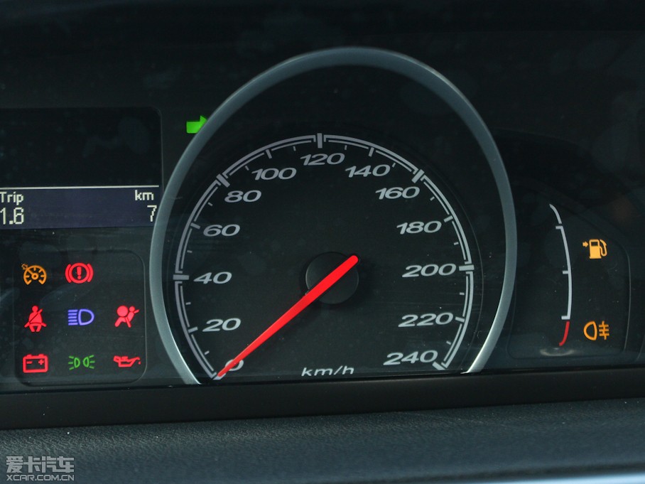 2013MG6Ʊ 1.8L ք{ֵ