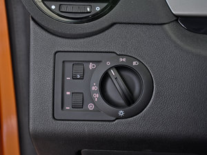 20141.8T Ԅ(dng)ܰ п؅^(q)