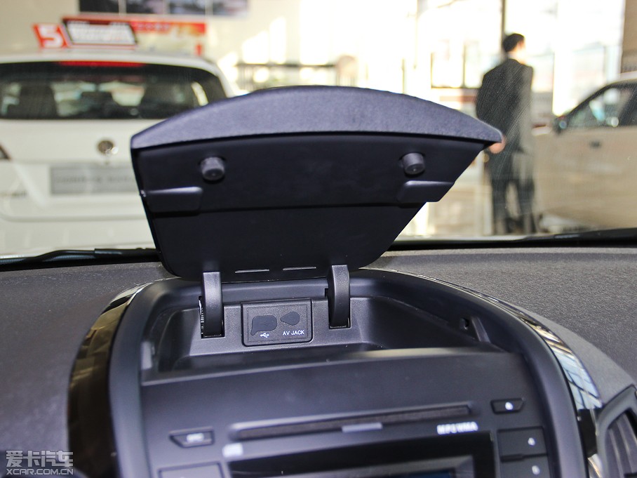 2014��MG5 1.5L �ԄӾ�Ӣ��