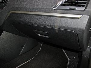 2014款1.5L 自动精英版 空间座椅