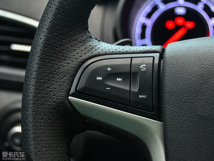 2015��MG�J�� 1.4TGI TST��Ş��