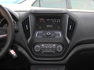 2015款1.5T 自动豪华版 中控台