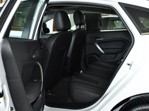 2015款1.5T 自动精英版 后排空间