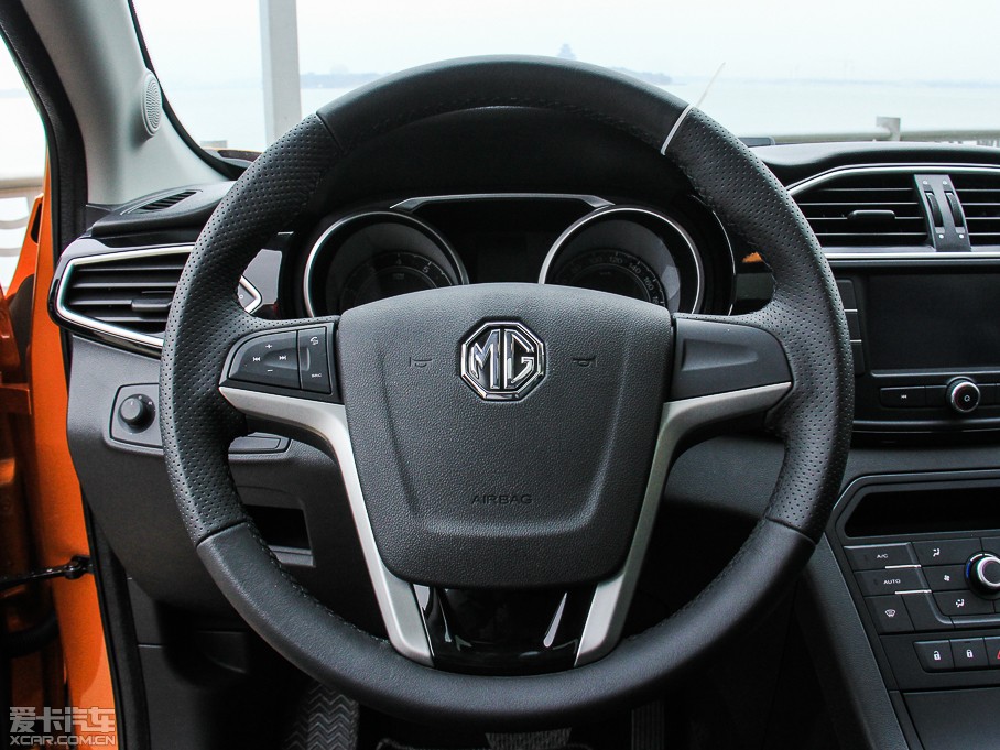 2015��MG�J�v 2.0TGI TST�����Ş��