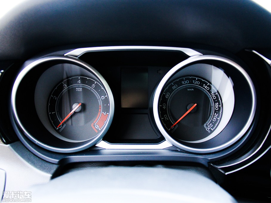 2015��MG�J�v 2.0TGI TST�����Ş��