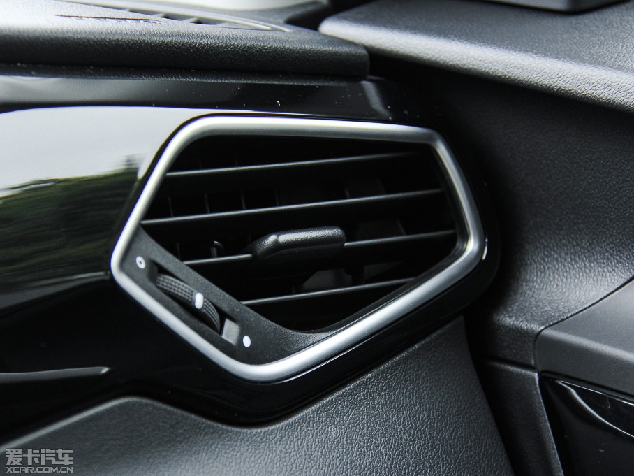 2015��MG�J�v 2.0TGI TST�����Ş��