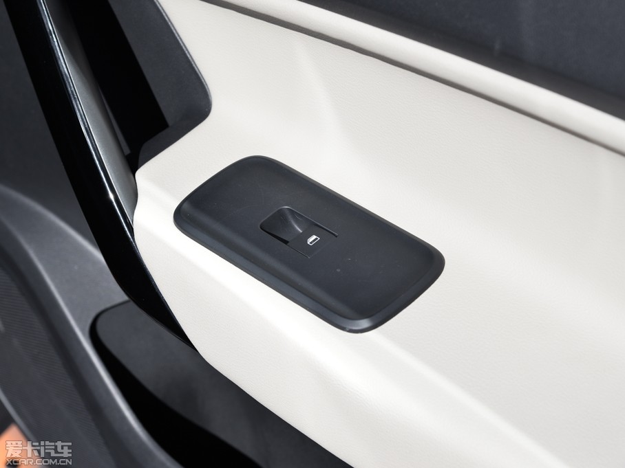 2015MGJv 2.0TGI TSTŞ