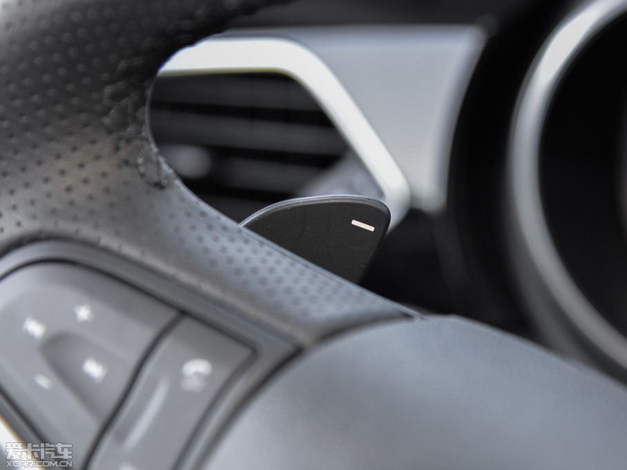 2015MGJv 2.0TGI TSTŞ