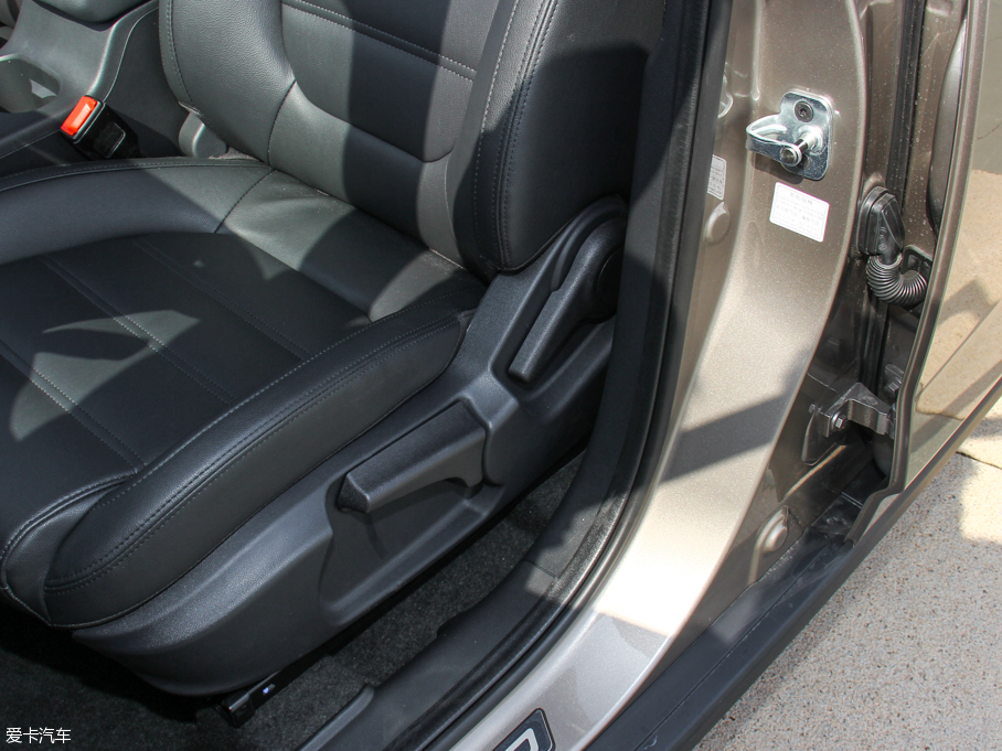 2016��MG�J�v 1.5TGI �քӳ�ֵ��