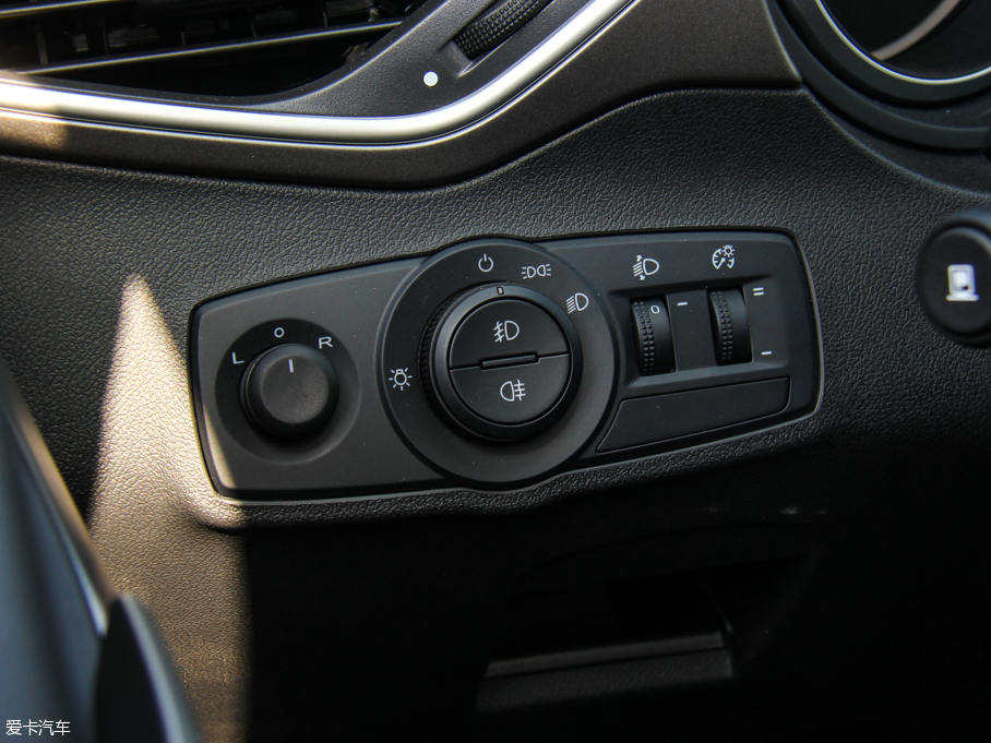 2016��MG�J�v 1.5TGI �ք�(d��ng)��ֵ��