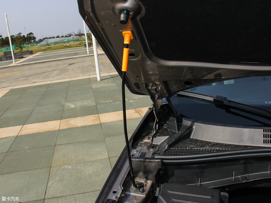 2016MGJv 1.5TGI քӳֵ