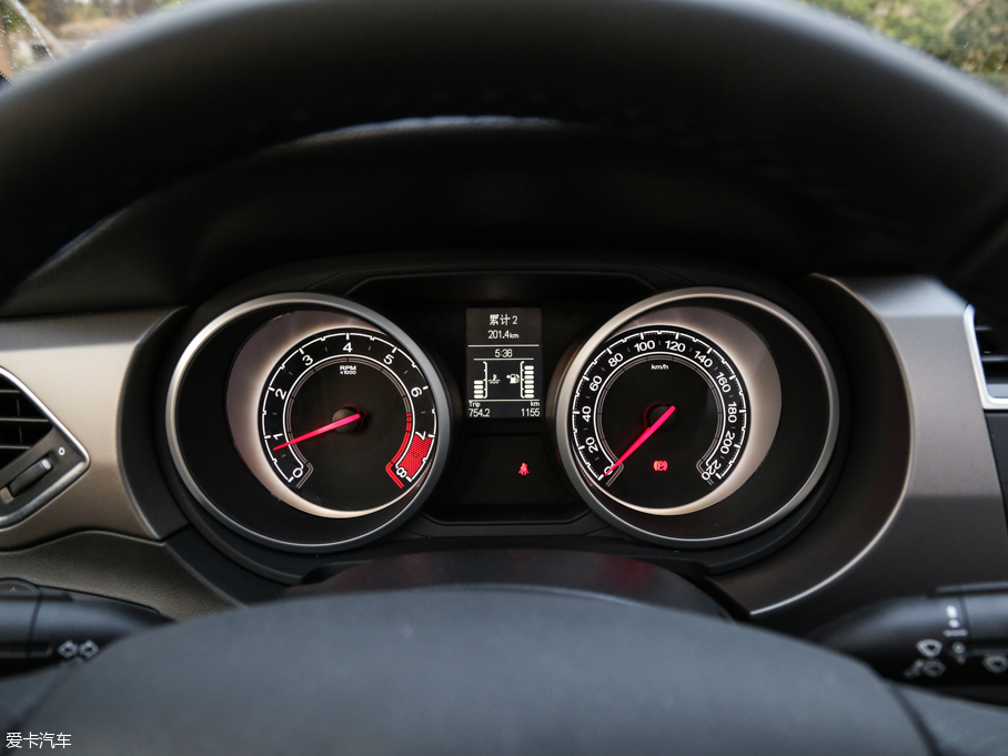 2016��MG�J�v 1.5TGI �քӳ�ֵ��