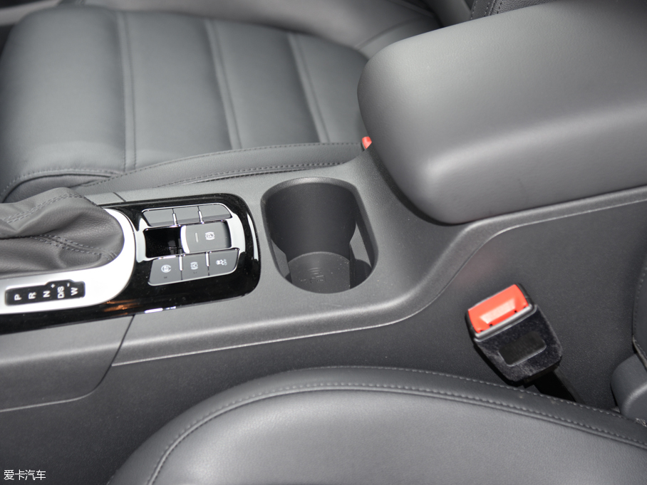 2016��MG�J�v 2.0TGI TST���A��