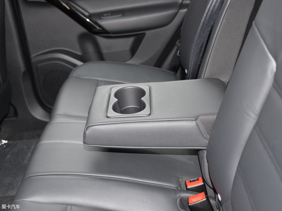 2016��MG�J�v 2.0TGI TST���A��