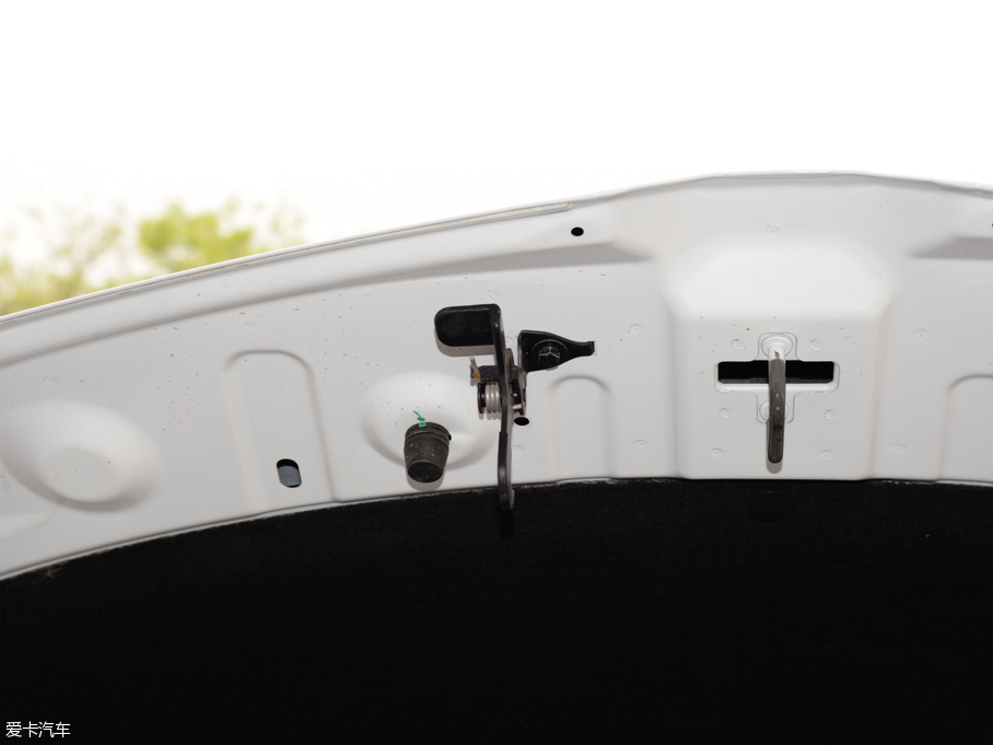 2016��MG�J�v 2.0TGI TST���A��