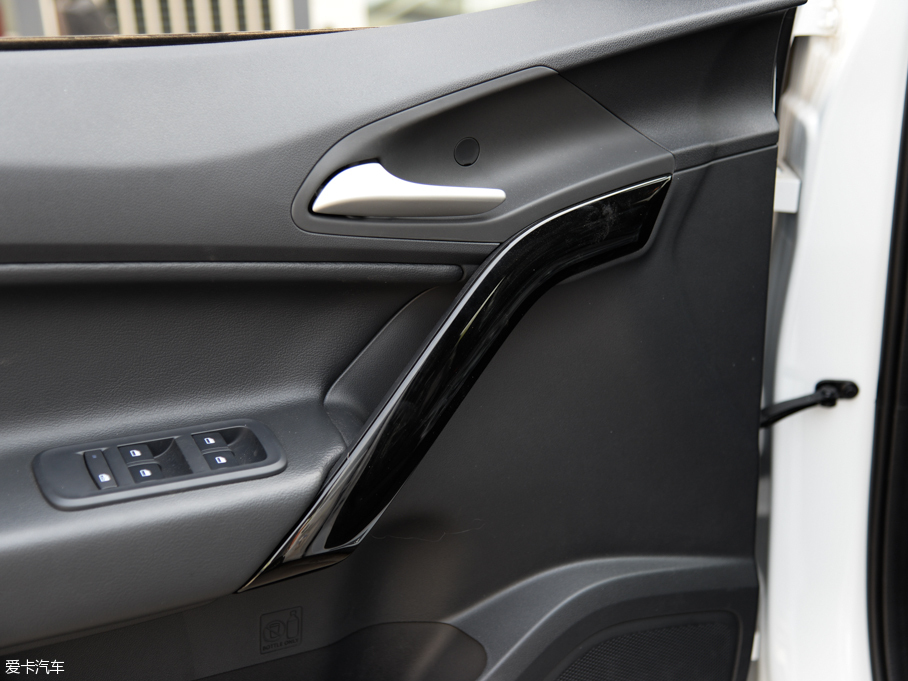 2016MGJv 1.5TGI TSTA