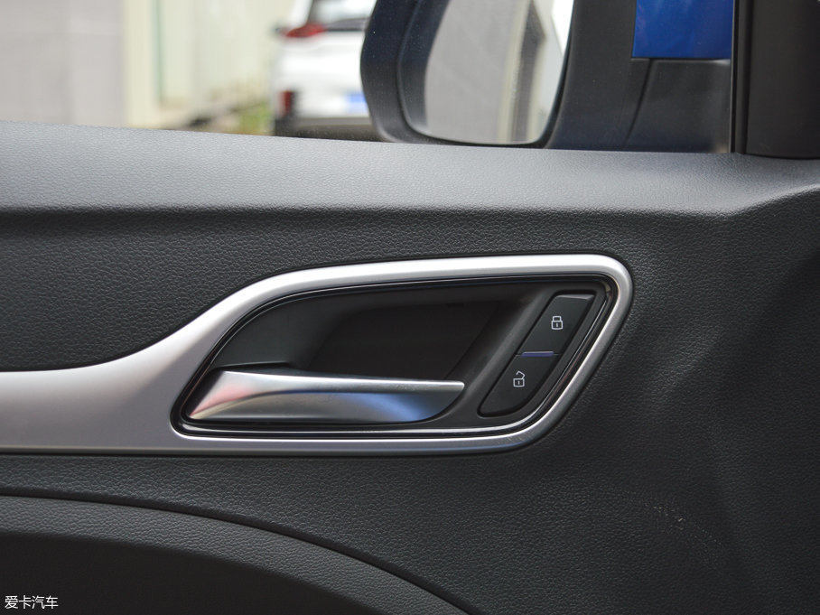 2017MG ZS 1.5L ԄW