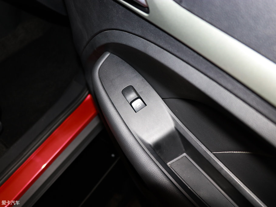 2017MG ZS 1.5L Ԅ(dng)(lin)W(wng)