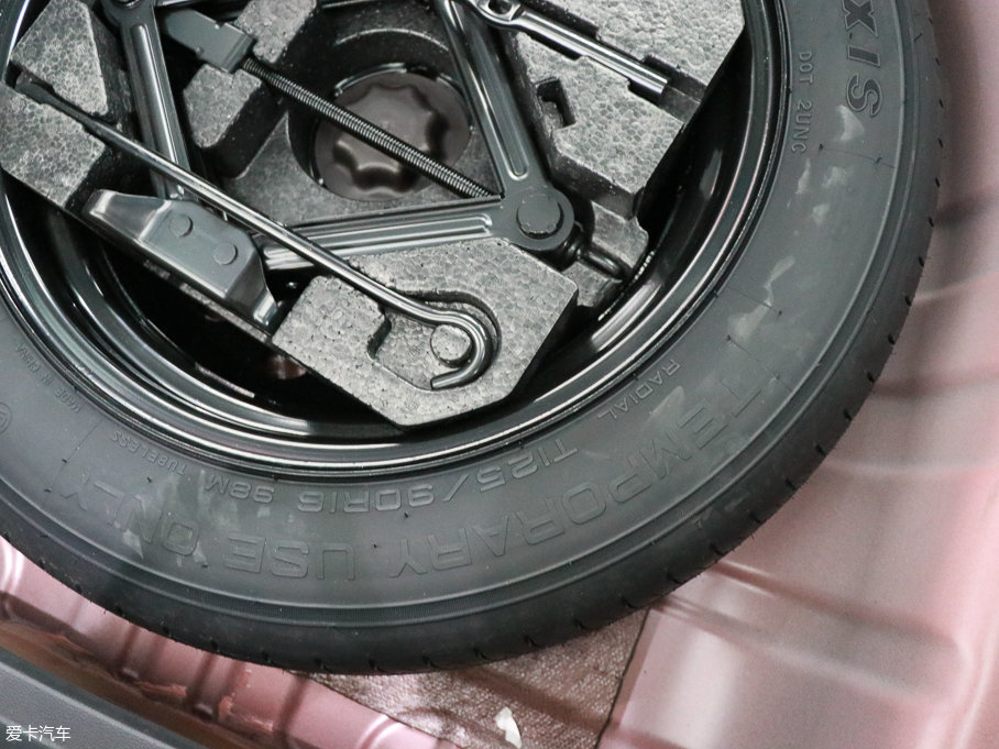 2017MG ZS 1.5L ԄW