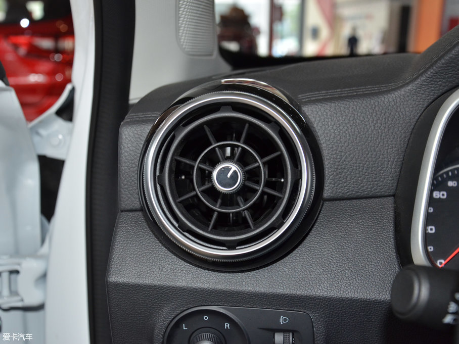 2017MG ZS 1.5L քӾӢ