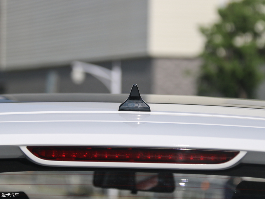 2017MG ZS Tommy Hilfiger