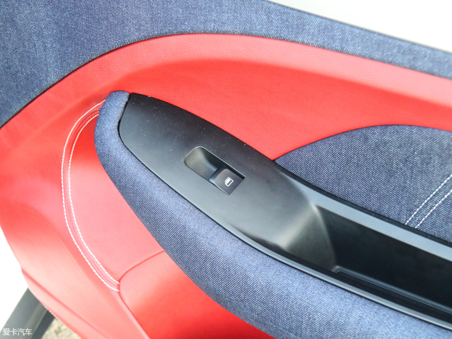 2017MG ZS Tommy Hilfiger