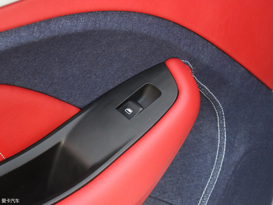 2017MG ZS Tommy Hilfiger